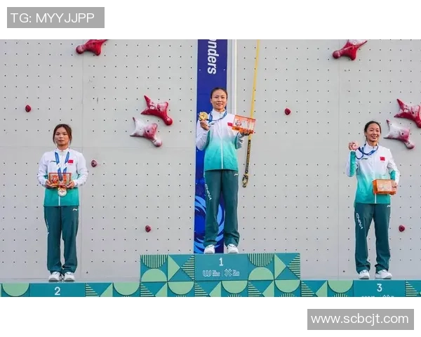 成都攀岩队的防反体系与攀岩战术的深度解析与应用探讨